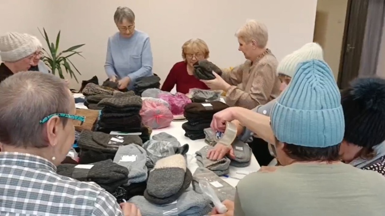 Там живёт работящий народ