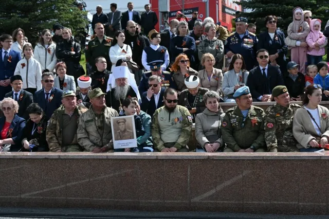 В столице Башкирии 9 мая состоялся парад военнослужащих