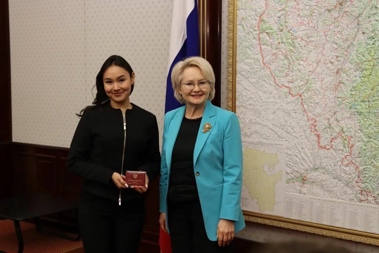 В Москве прошел открытый диалог студенческой молодежи с ведущими политиками