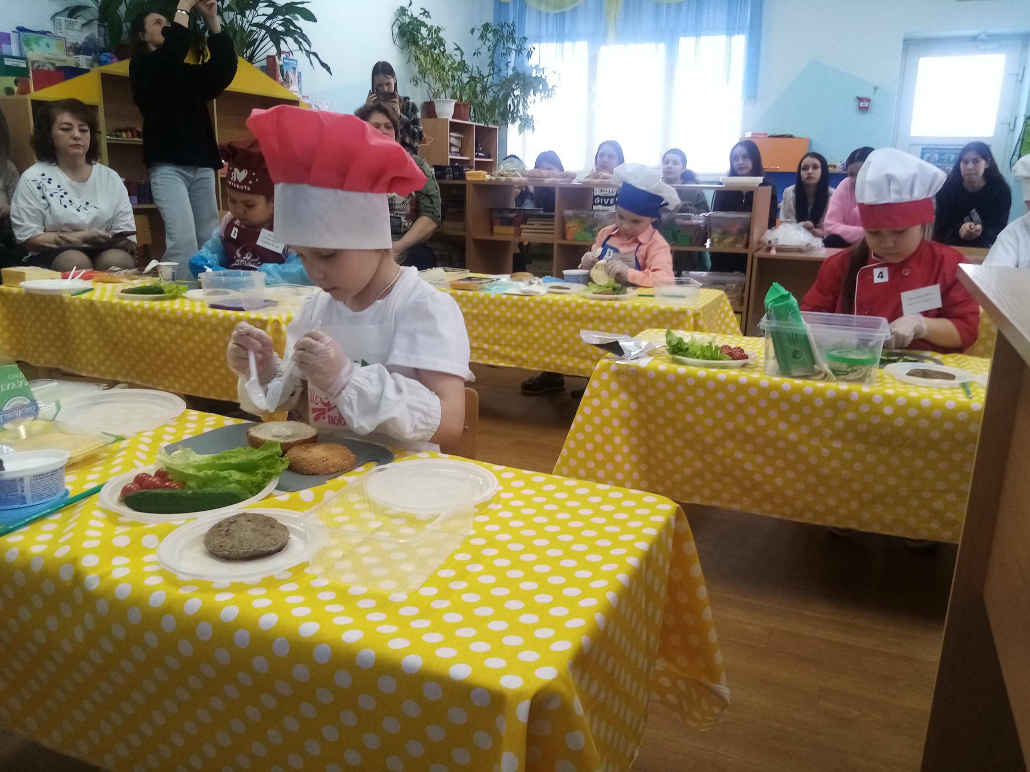 Научить быть полезными