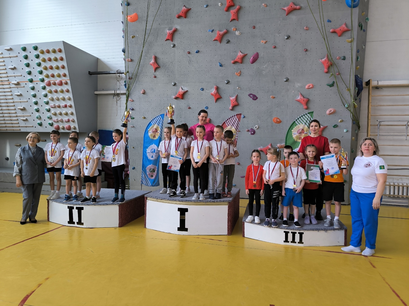 На старте Крошки-ГТОшки