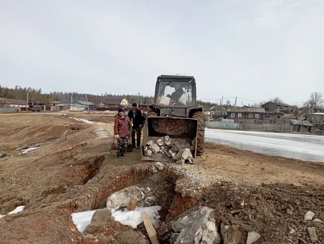 Там живёт дружный народ