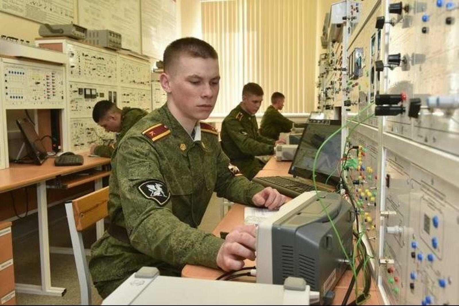 По распоряжению Михаила Мишустина, на базе Уфимского университета науки и технологий откроют военный центр