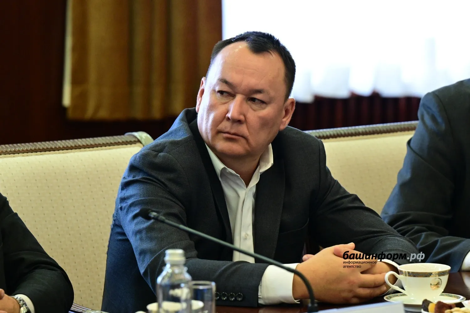 Радий Хабиров встретился с политологами