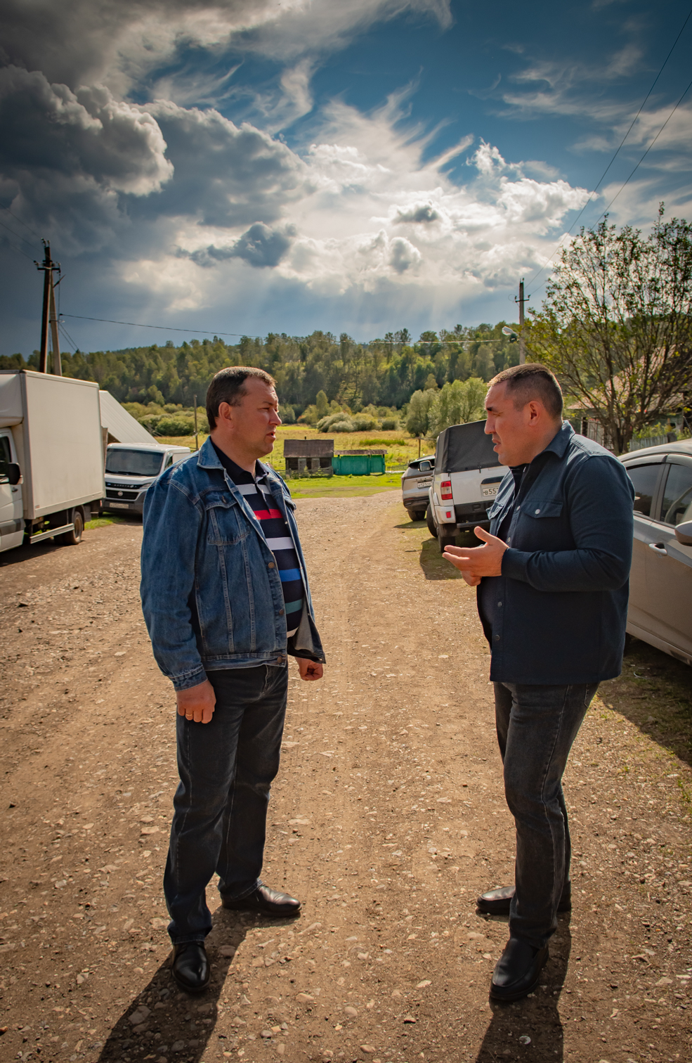 Я б в чиновники пошёл…