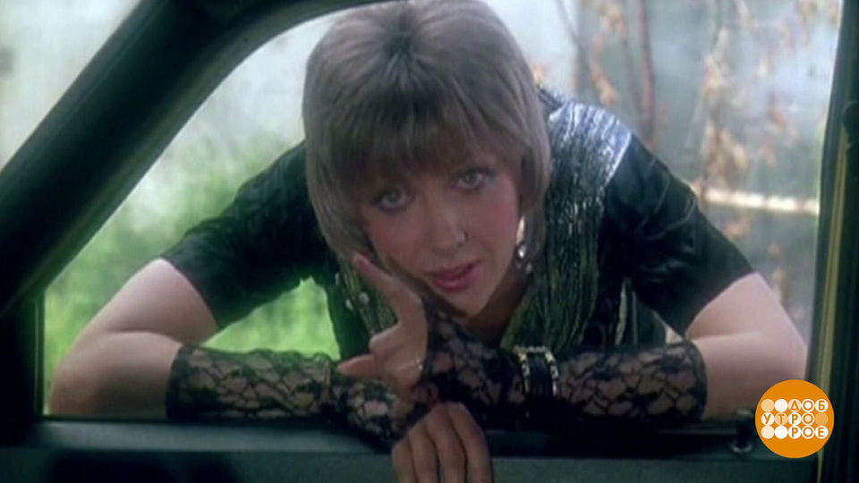 Елене Яковлевой, актрисе театра и кино, народной артистке России