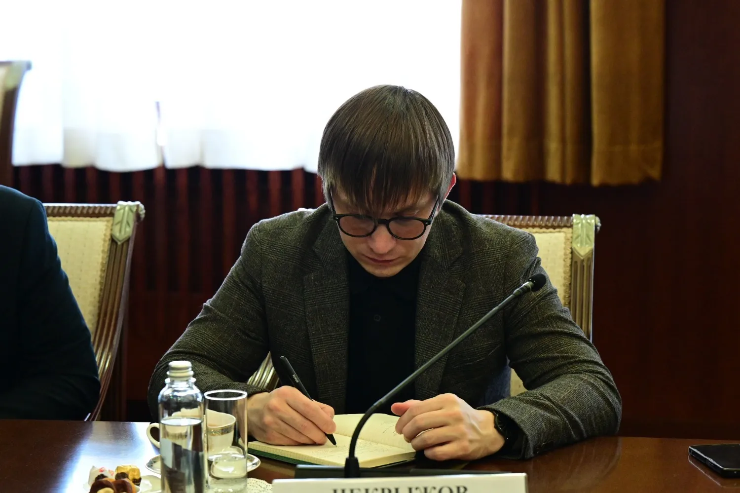 Радий Хабиров встретился с политологами