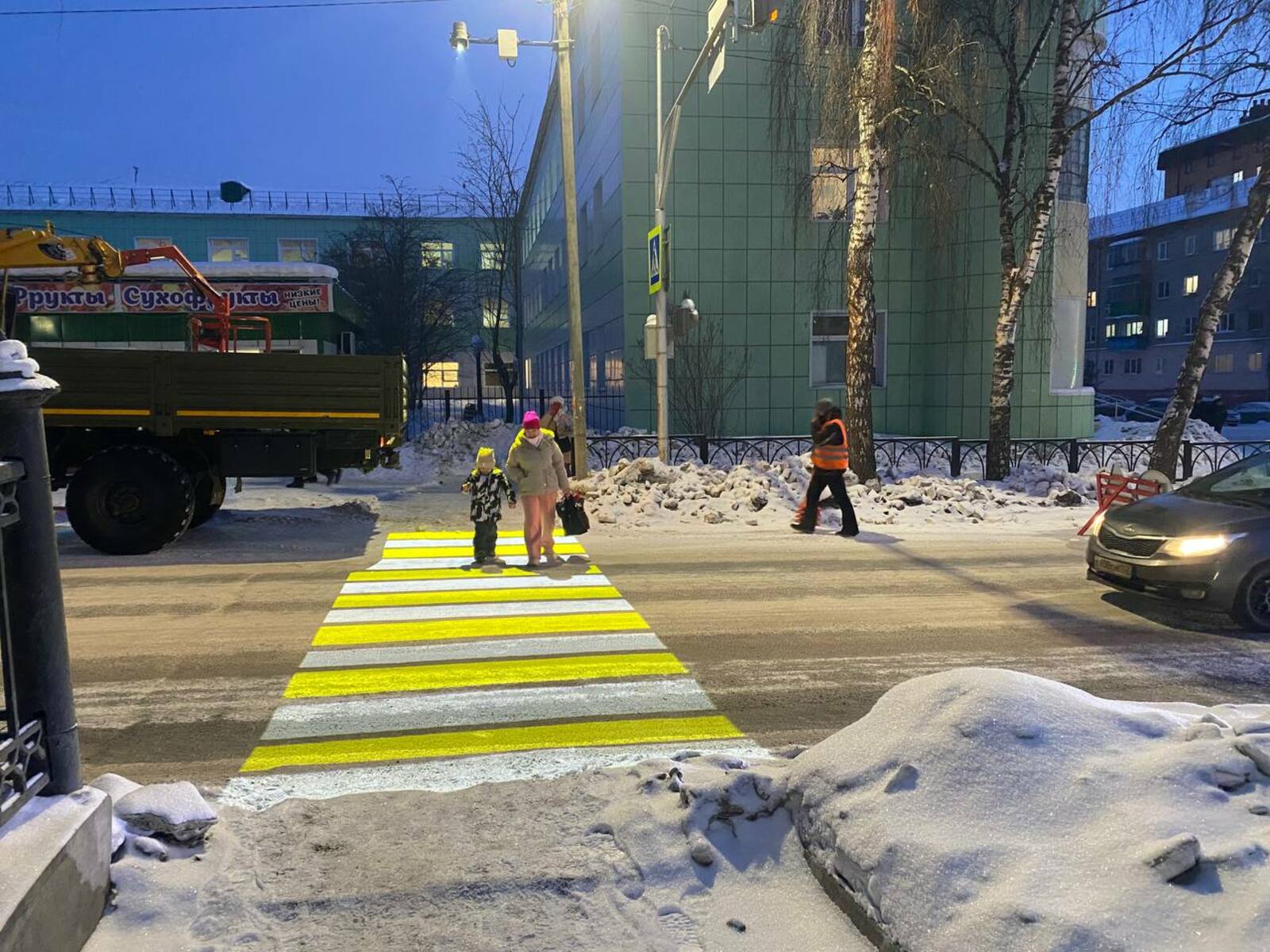 Новый пешеходный переход  у поликлиники