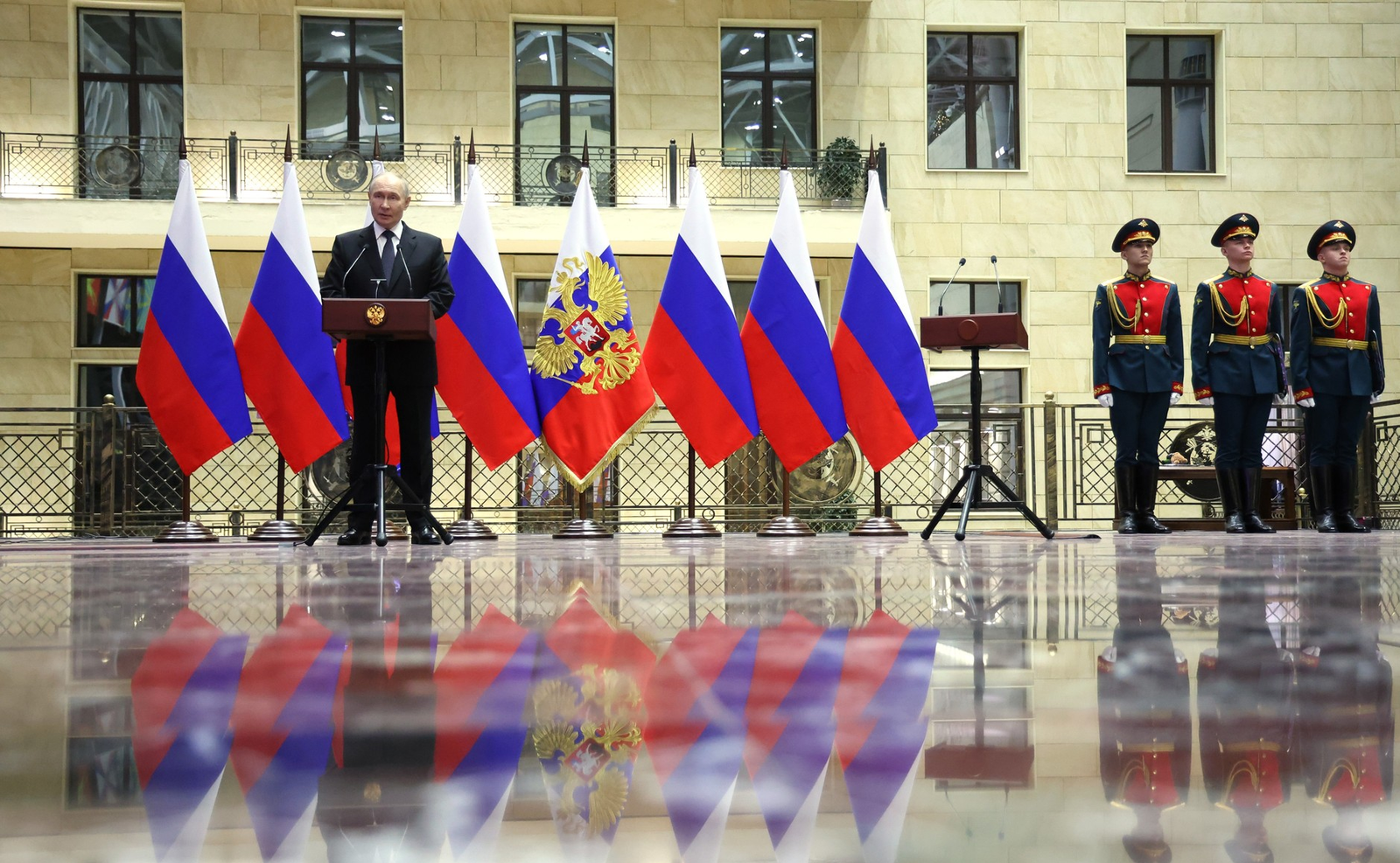 Вручение медалей «Золотая Звезда» участникам СВО