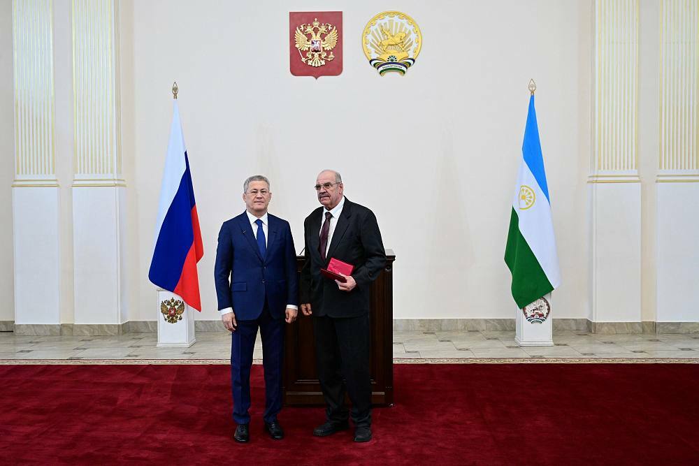 Заслуженные металлурги комбината