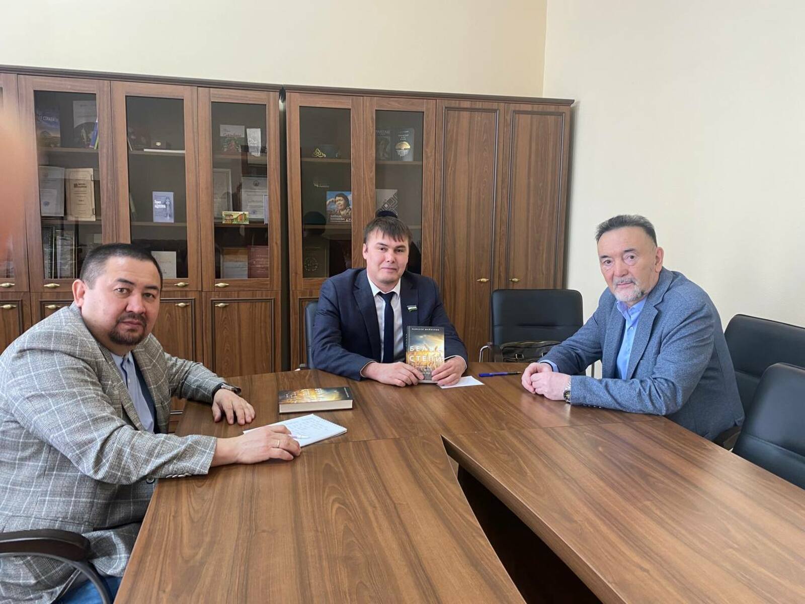 Роман о семье