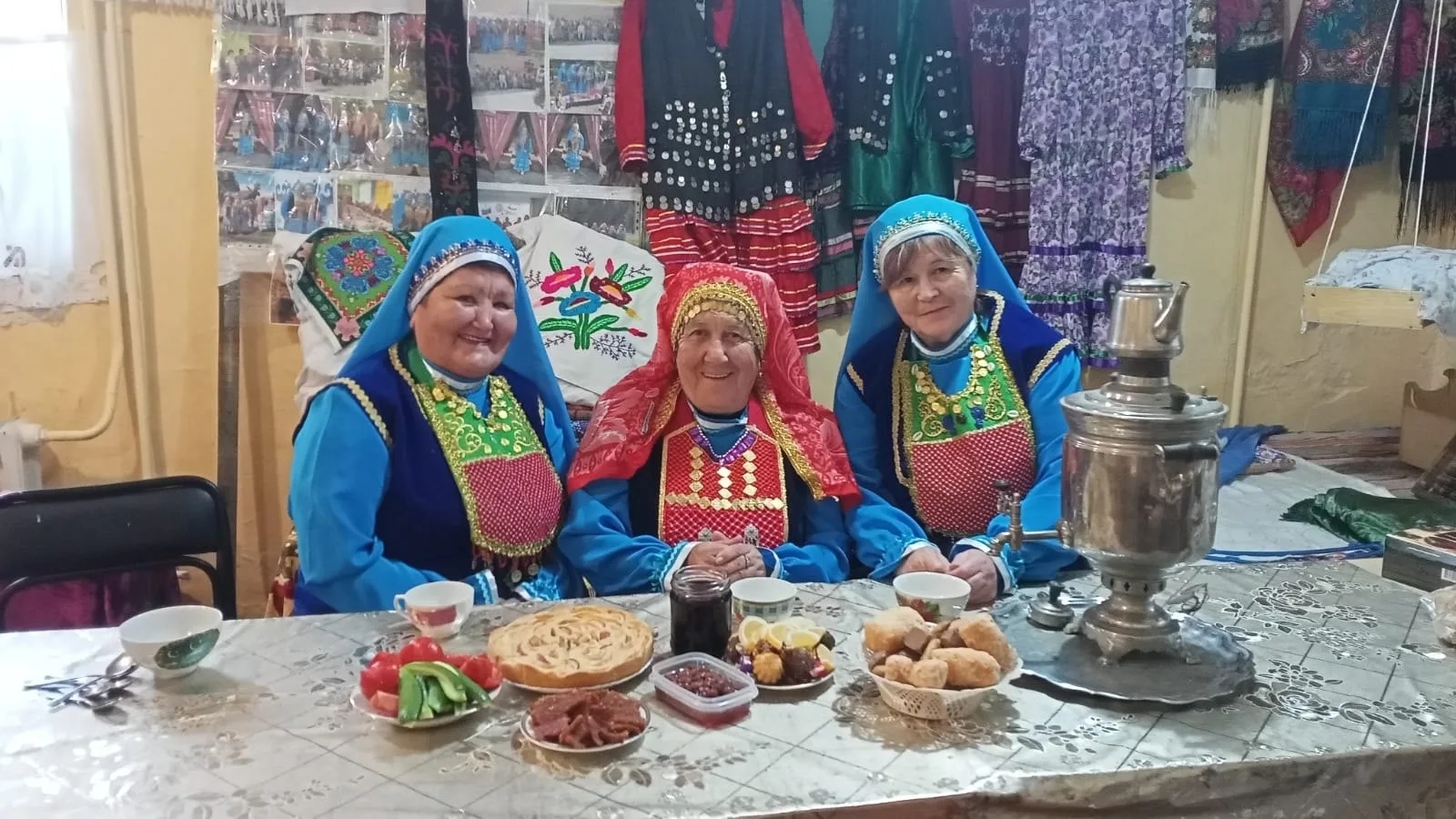 Не числясь в штате, но служа душой