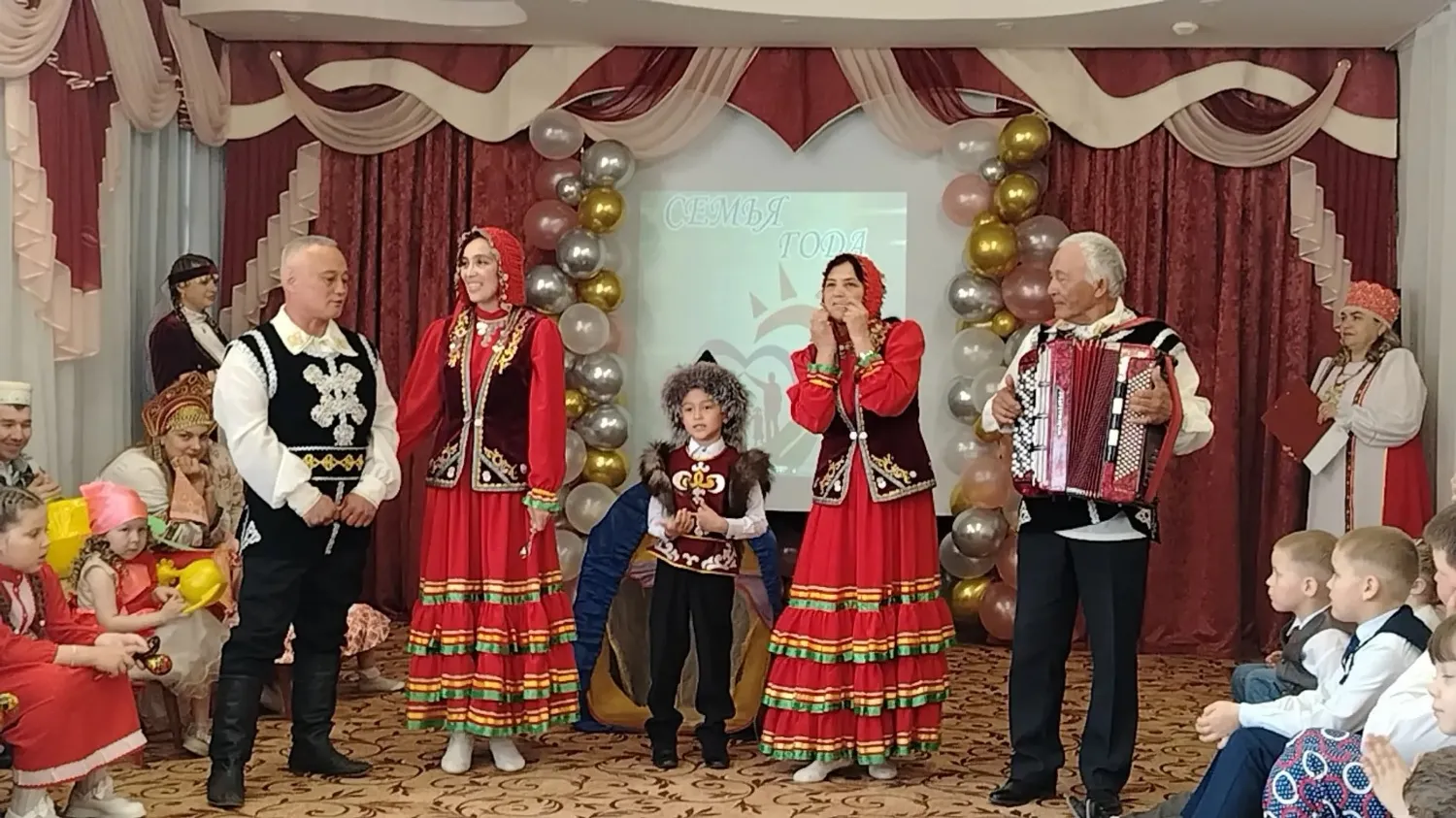 Фото из архива детского сада Гран-при завоевали Латыповы
