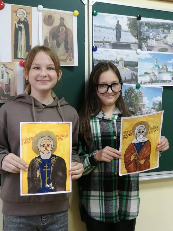 Дети рисуют святых