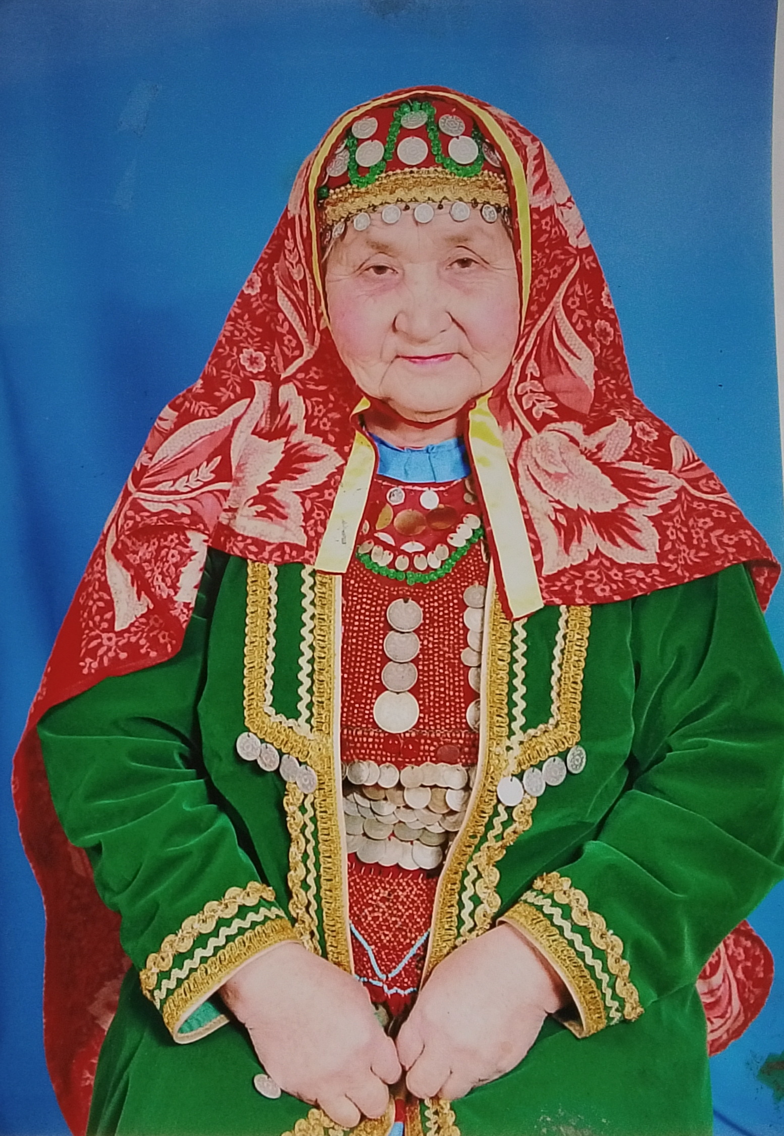 Серменевская артистка была в Париже