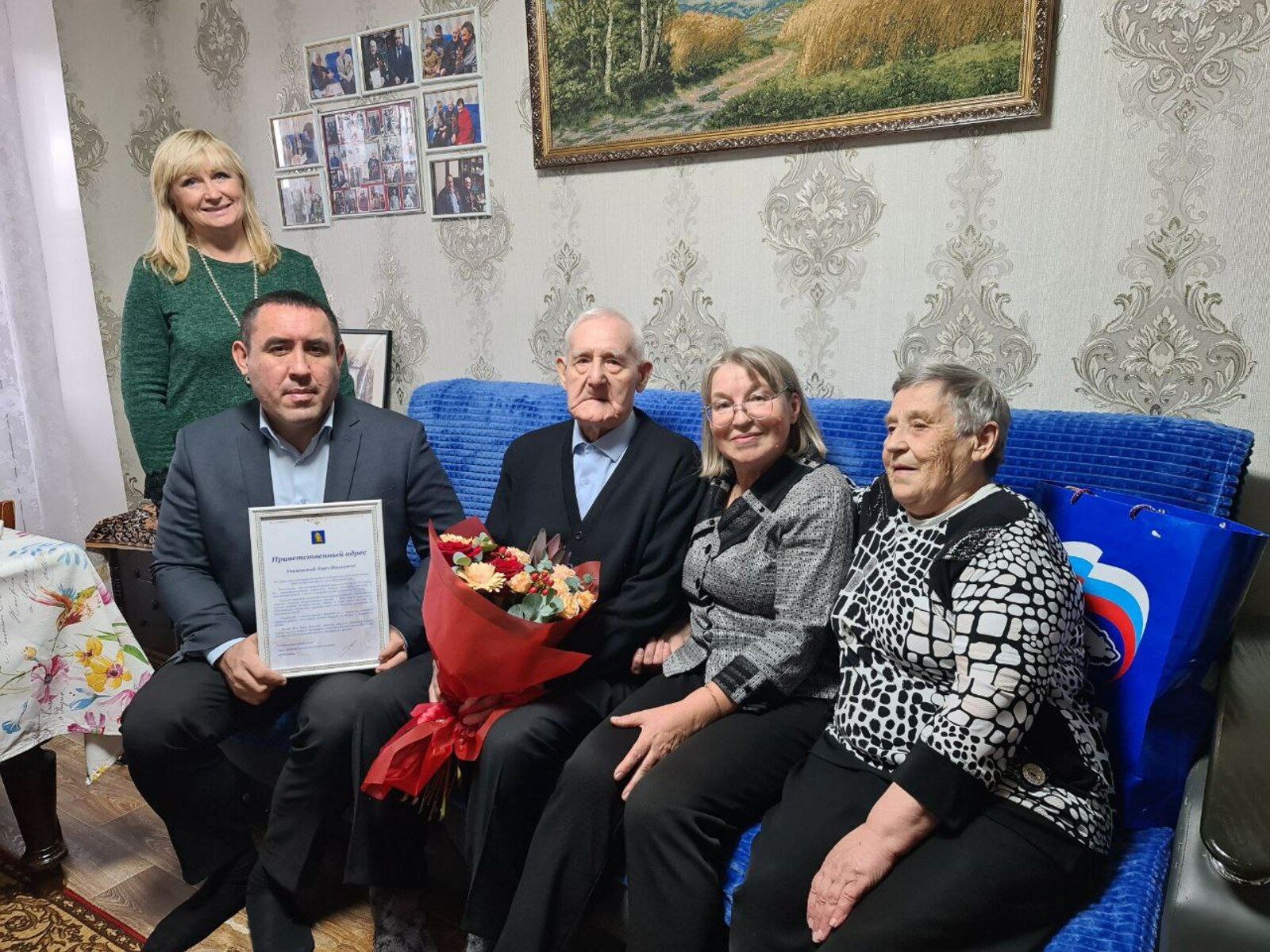 Стал живой легендой