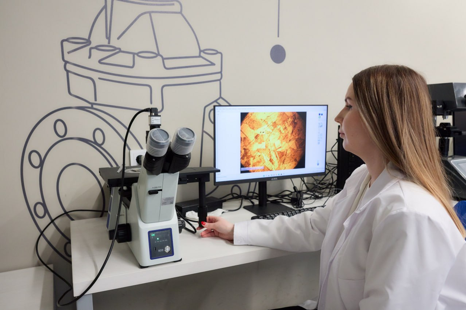 В Уфе открыли современную лабораторию по металловедению