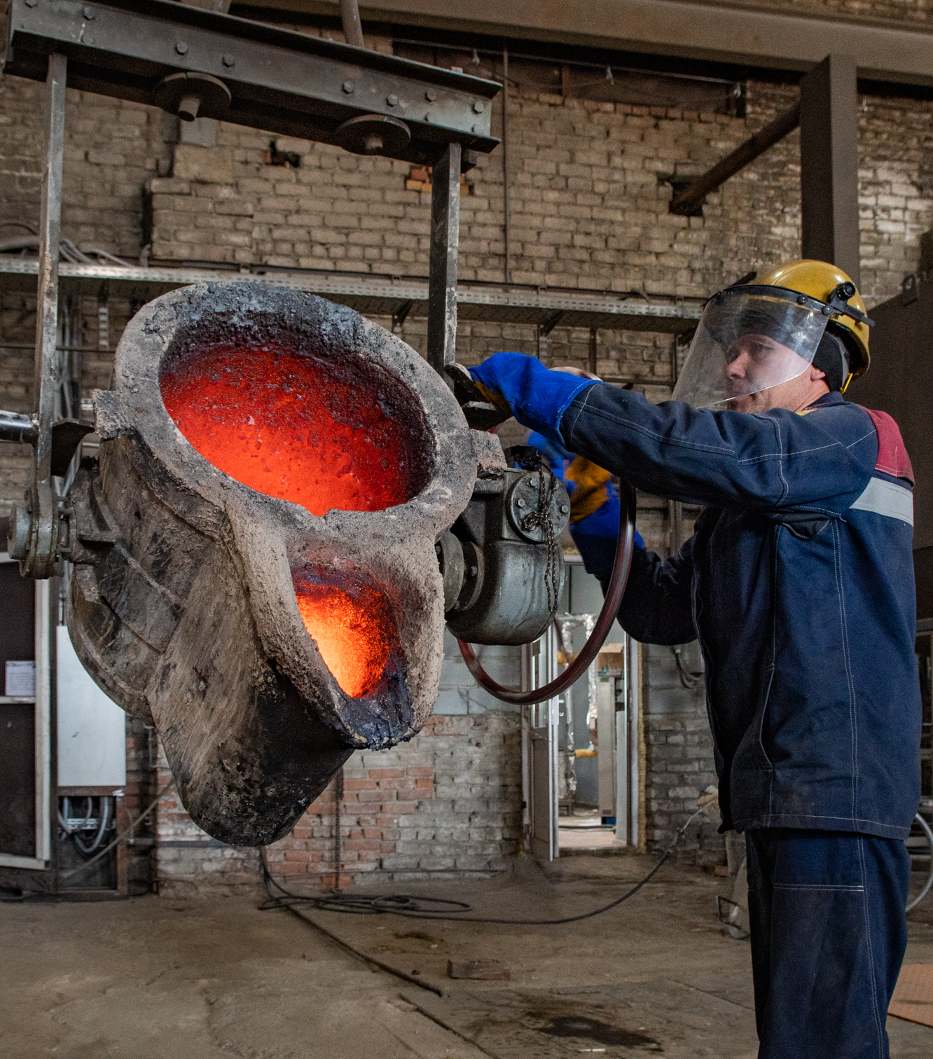 Про литейщиков, печи и завод