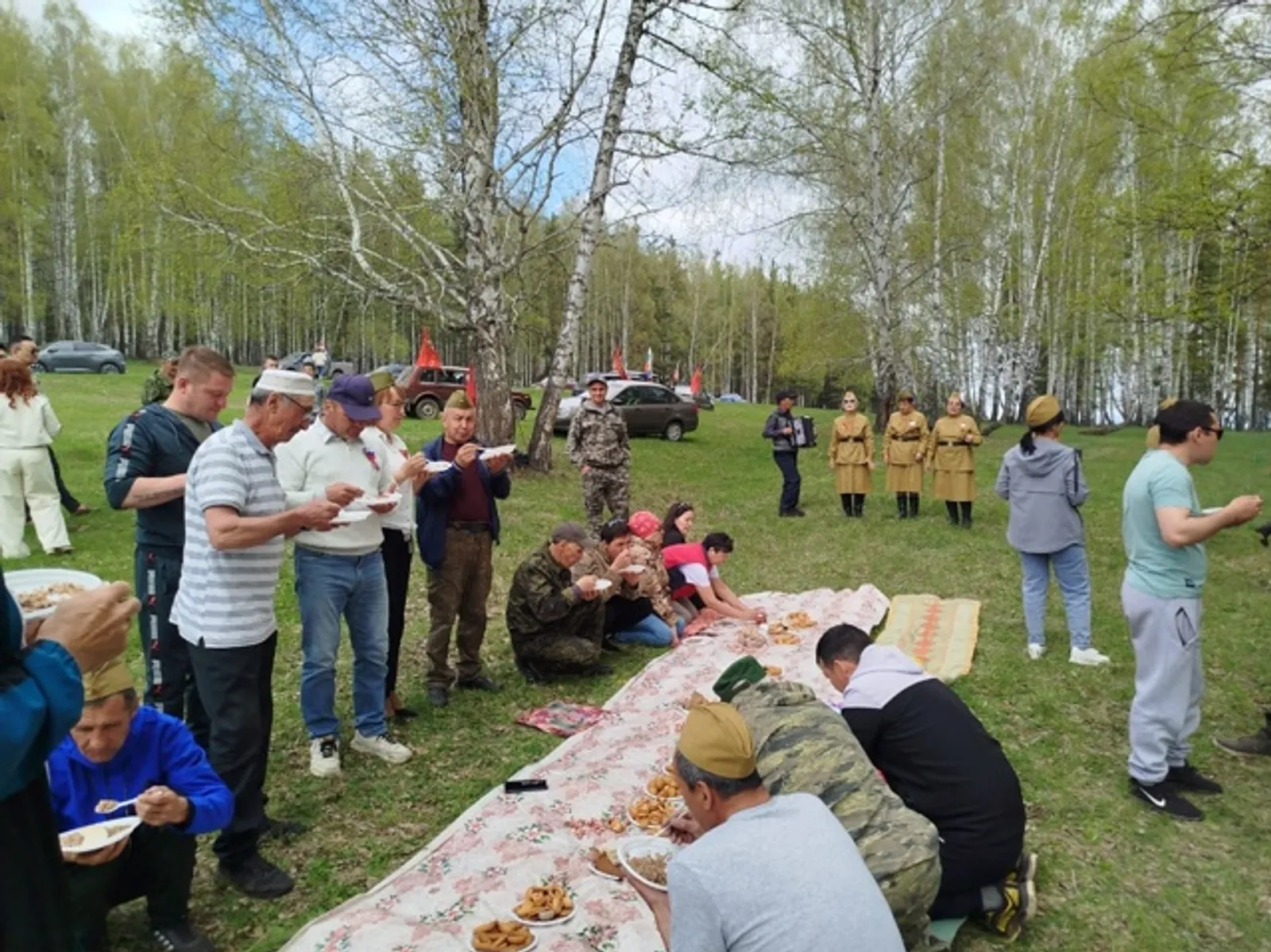 Там живёт дружный народ