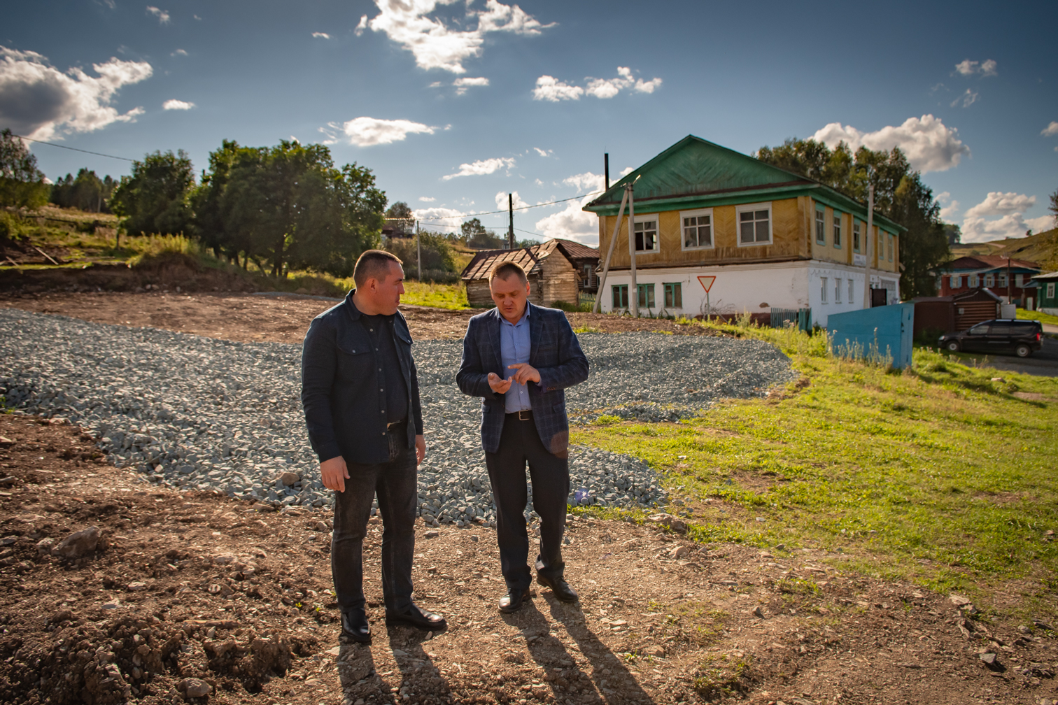 Я б в чиновники пошёл…