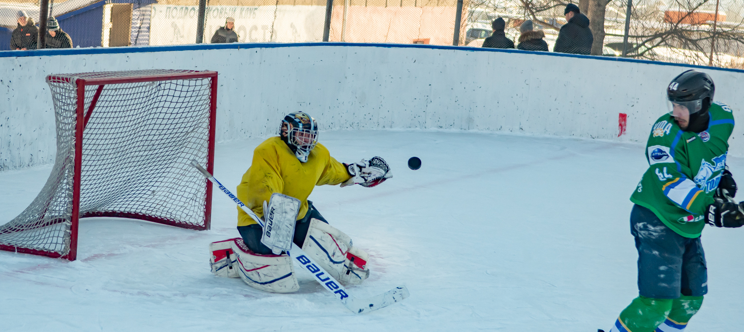 Соревнования в зале и на льду