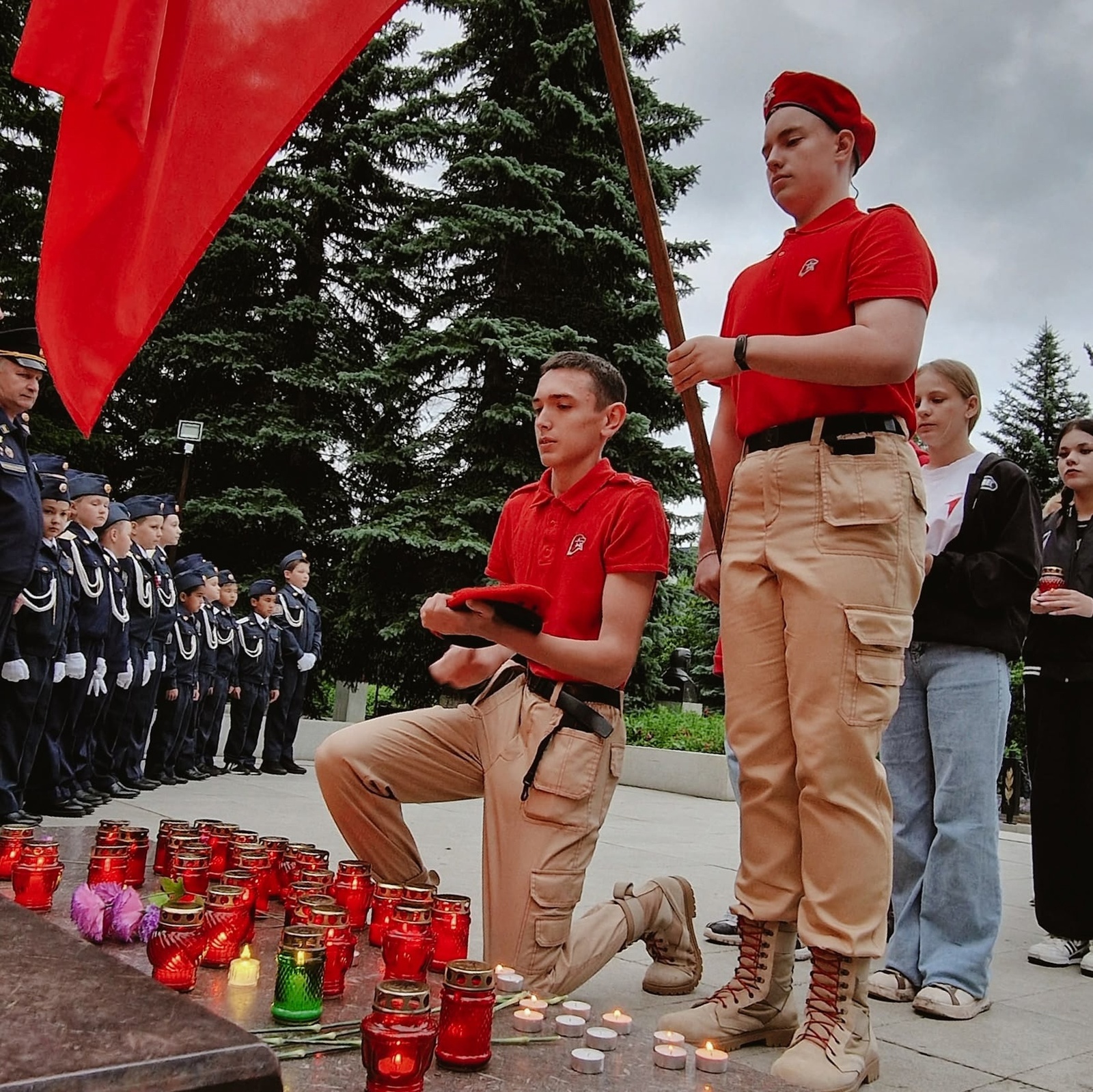 Почтили память павших