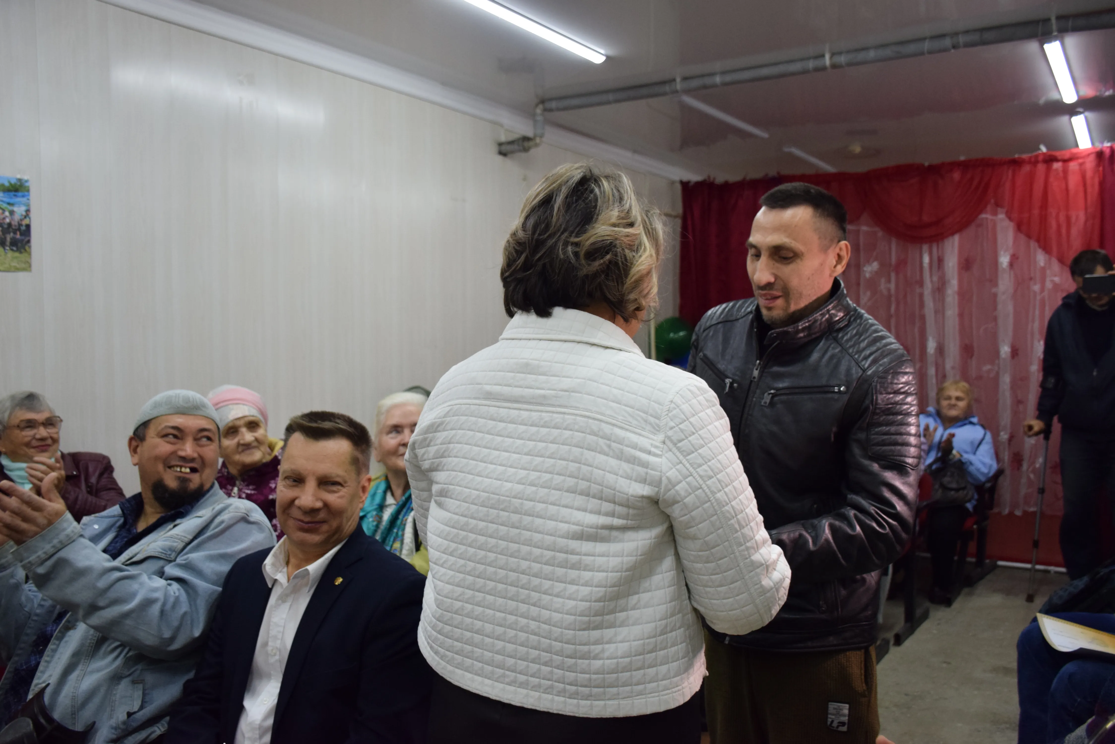 Работа продолжается