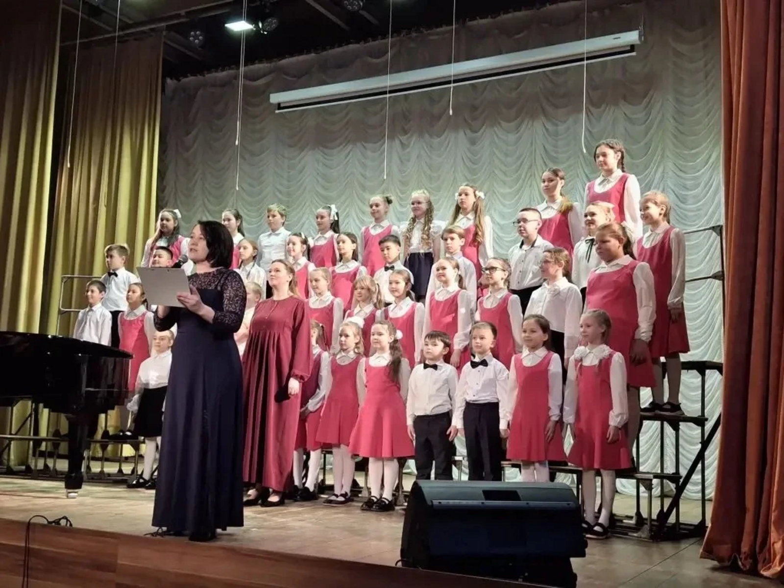 Красиво поют...