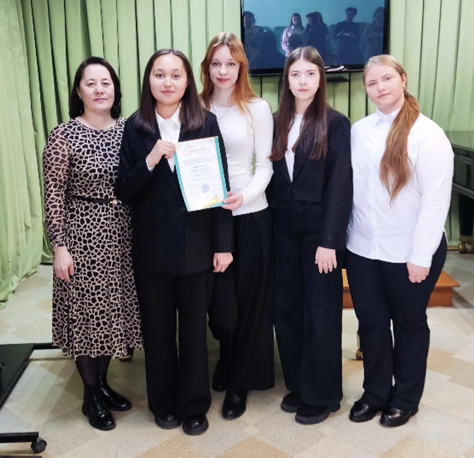 Отличились юные скрипачи