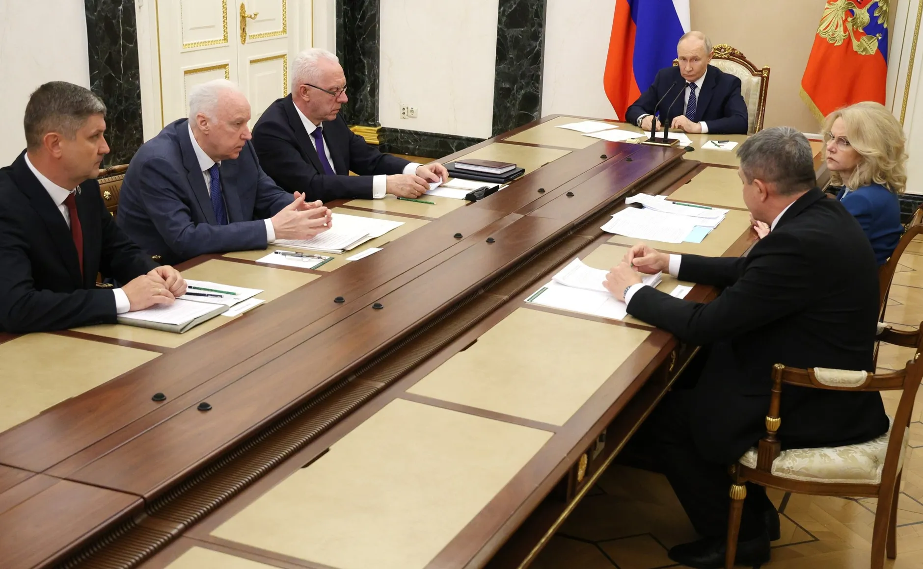 Совещание о мерах поддержки пострадавших и ходе расследования теракта