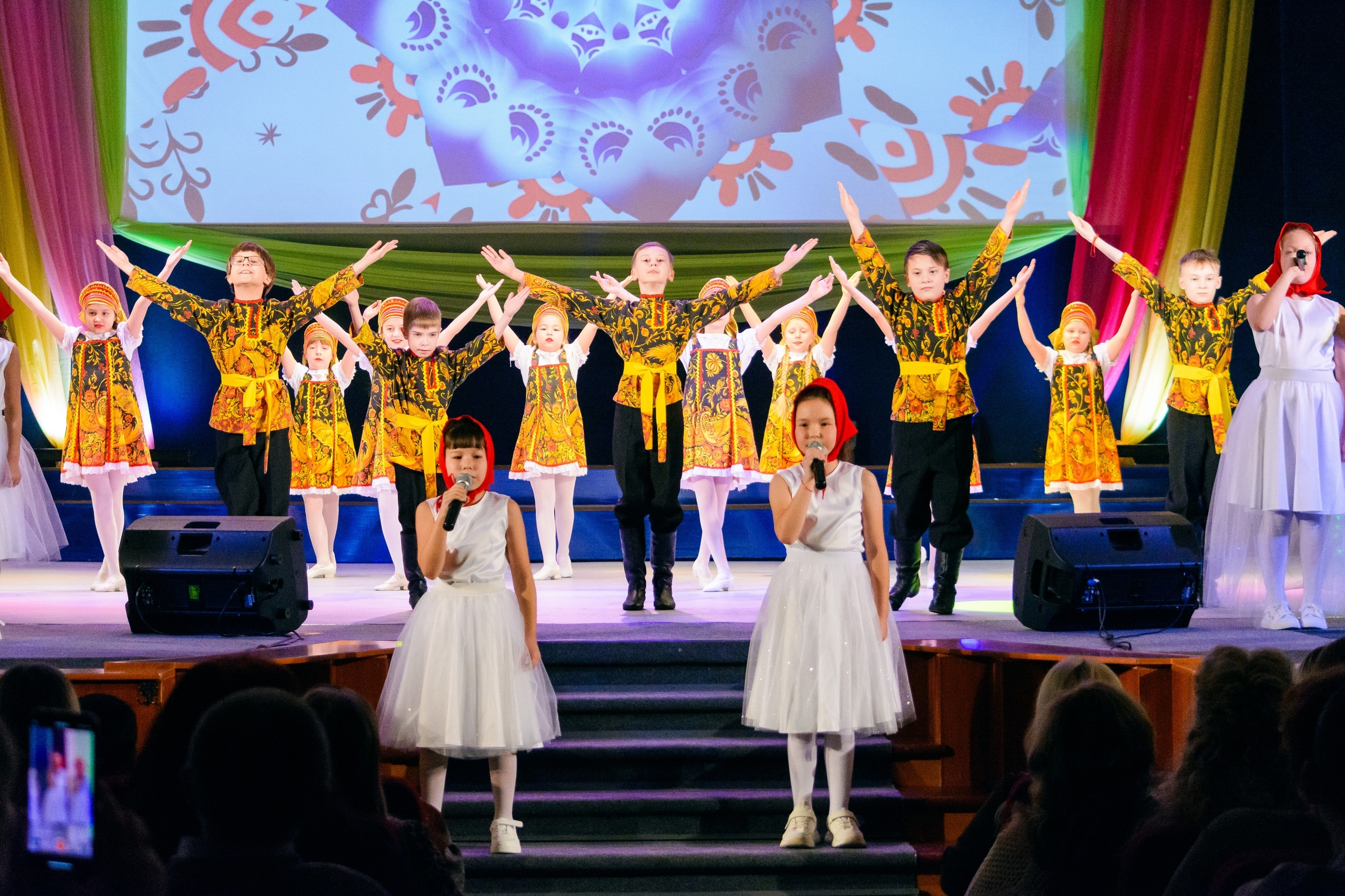 Растут в мире музыки